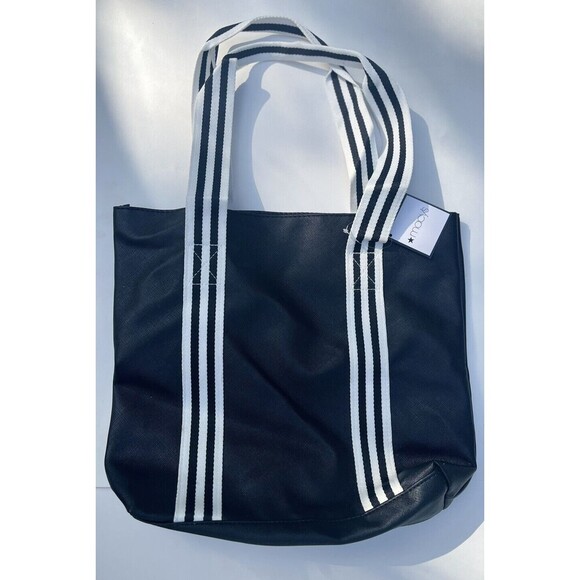 Tote Bag from Macy's - Black Faux Leather New With Tag - Picture 4 of 8